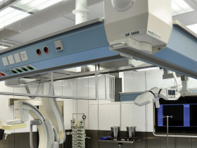 ICU吊桥的设计原则和操作规范是什么？